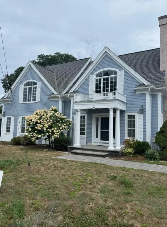 Exterior paint in East Falmouth - MA